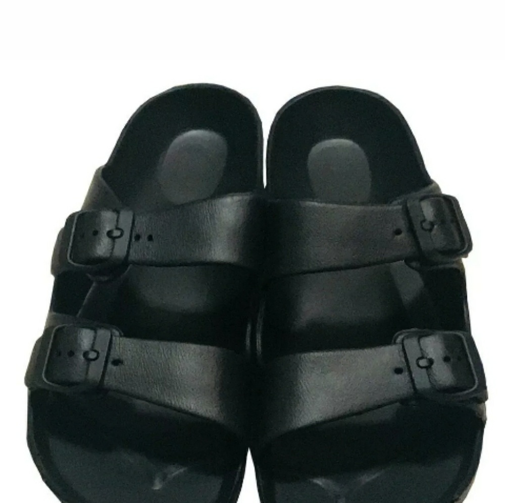 Shoes - Picture 3 of 4